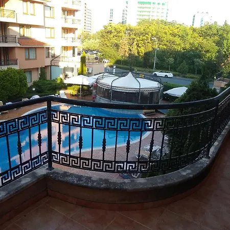 Tania's * Słoneczny Brzeg